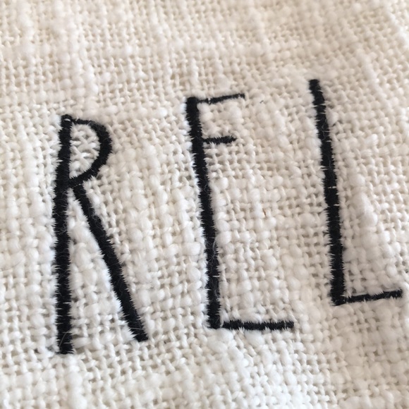 Rae Dunn RELAX Cotton Throw - Picture 2 of 6